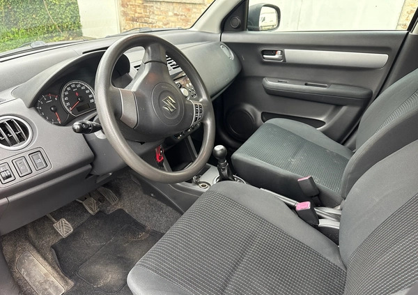 Suzuki Swift cena 14800 przebieg: 131000, rok produkcji 2007 z Jędrzejów małe 172